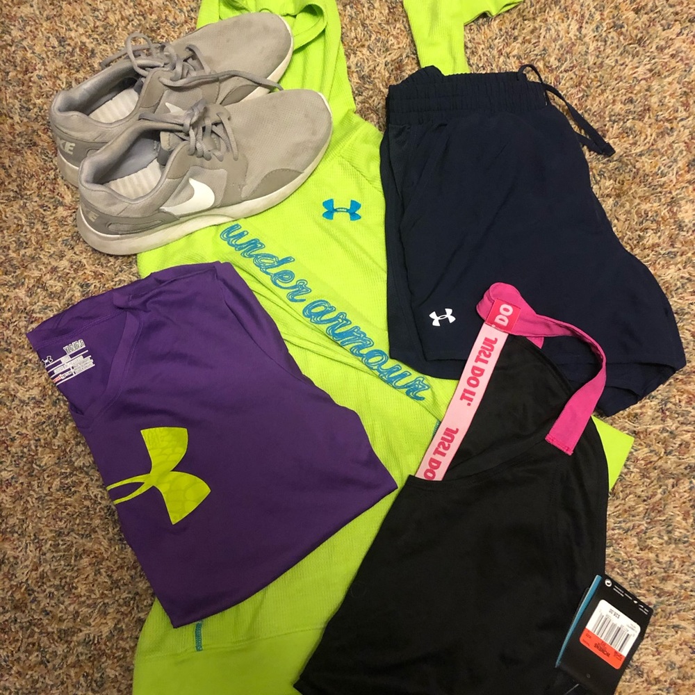 4 PIECES OF CLOTHING AND SHOES FOR $25